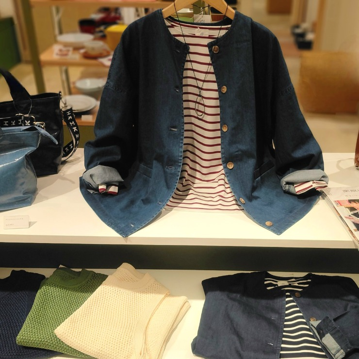 新作ウェア　エプロン