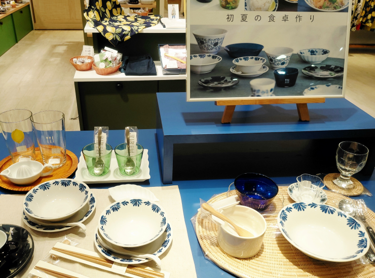 初夏の食卓作りと新作ウェアエプロン